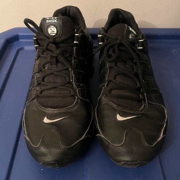 Black Nike - Size 11.5 - Picture 1 of 8